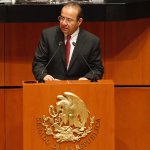 Alfonso Navarrete Prida, compareció ante el pleno del Senado de la República con motivo de la glosa del Sexto Informe de Gobierno.