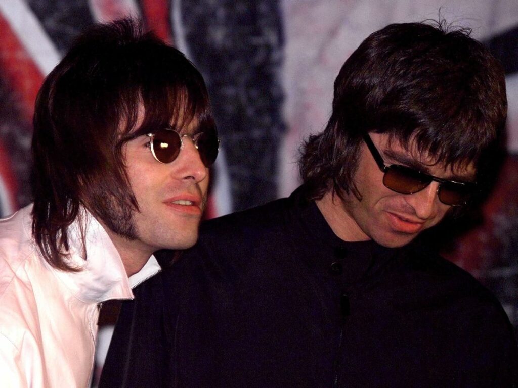 Liam y Noel Gallagher, líderes de Oasis